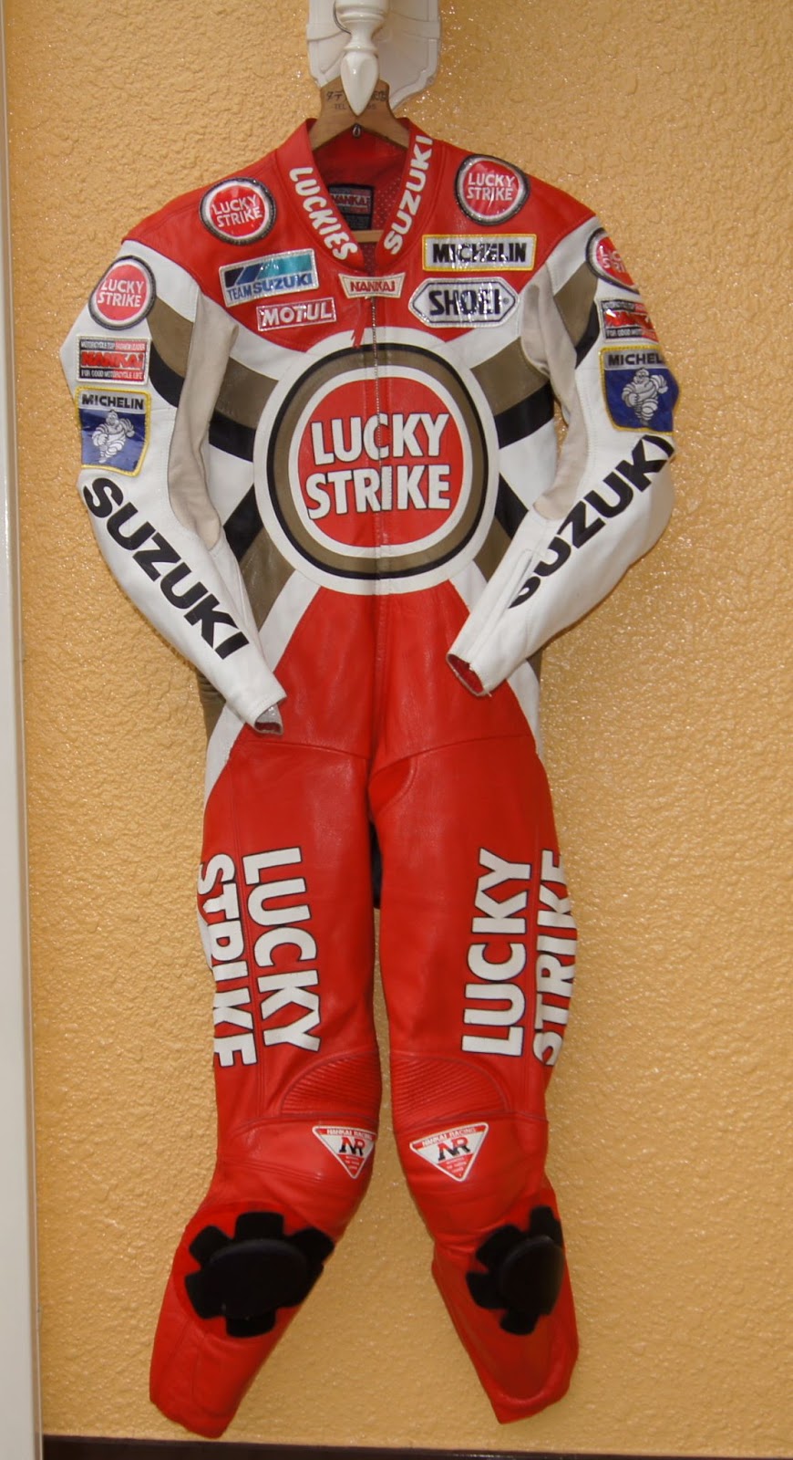 samurai‐bikers: NANKAI Lucky Strike Suzuki Racing Suit