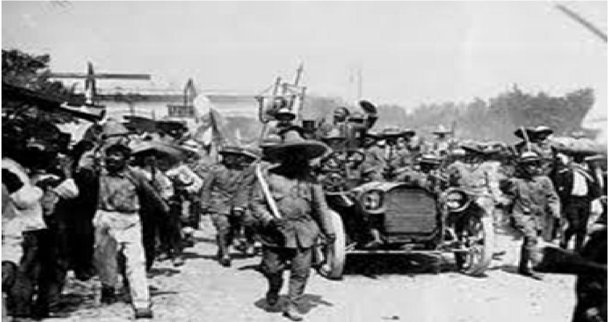 HUELGA DEL RÍO BLANCO LUNES 7 DE ENERO DE 1907. Albúm fotográfico del Río Blanco. HUELGA DEL RÍO BLANCO LUNES 7 DE ENERO DE 1907. Albúm fotográfico del Río Blanco.