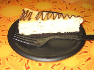 Butterfinger Cheesecake - Sunshine Seasons Butterfinger Cheesecake - Sunshine Seasons
