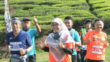 Netty Heryawan Ikuti  West Java Eco Marathon Finisher 10K