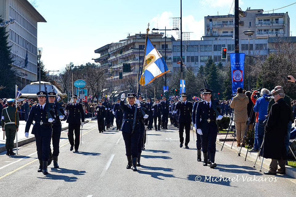 ΚΛΙΚ ΓΙΑ ΜΕΓΕΝΘΥΣΗ