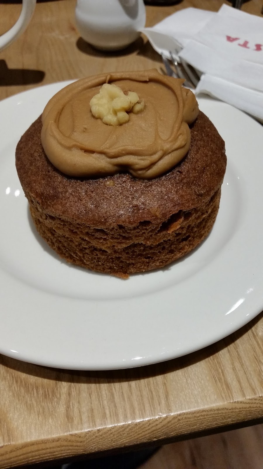 Trust Me Treats Costa Coffee and Walnut Mini Cake review