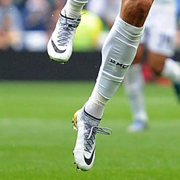 ronaldo white boots