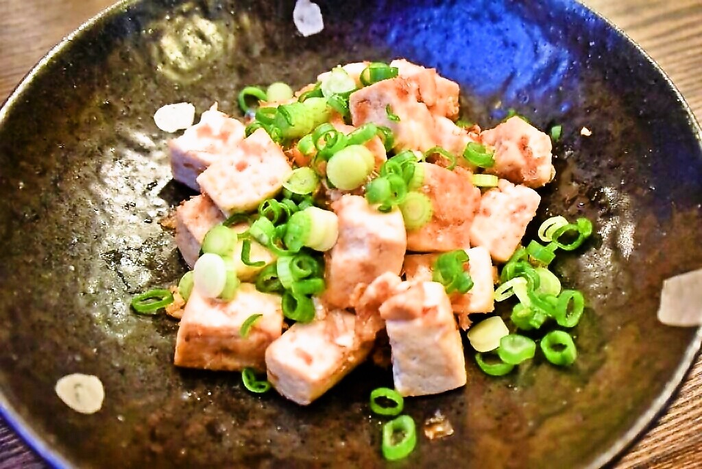 Recipes for Tom Kaminaridofu / panfried tofu with soy sauce and
