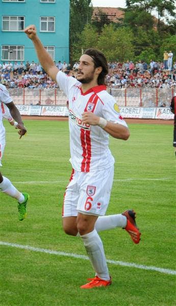 Erdem Şen Chavese transfer oldu 82