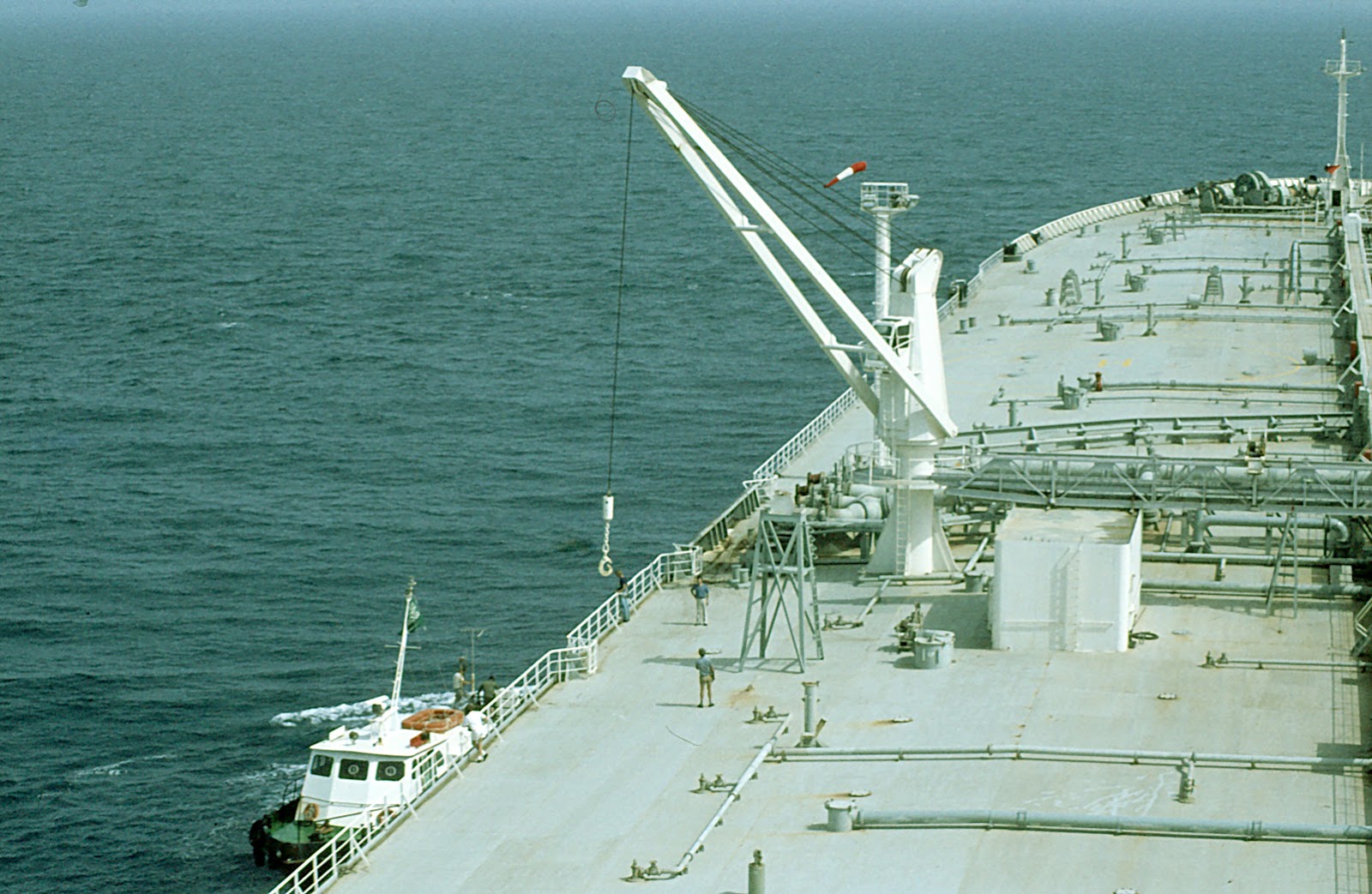 'ZIEN EN WETEN': LEPTON S.S. SHELL TANKERS B.V. (DEEL 1/5)
