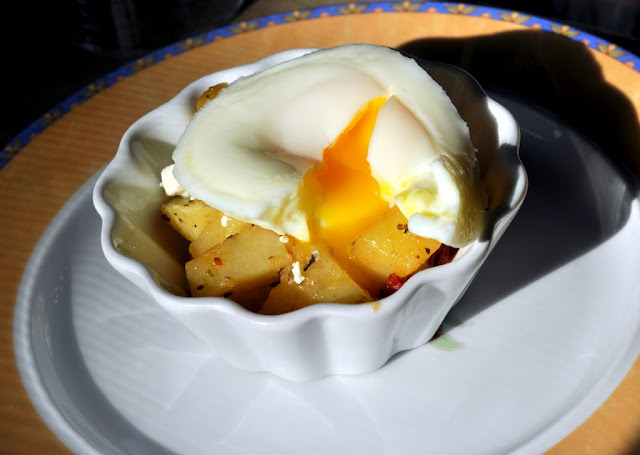 Fried Egg and Home Fries with Sun-Dried Tomatoes at Beazley House - Napa, CA | Taste As You Go