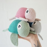 http://www.crochetyamigurumis.com/amigurumi-tortuga/