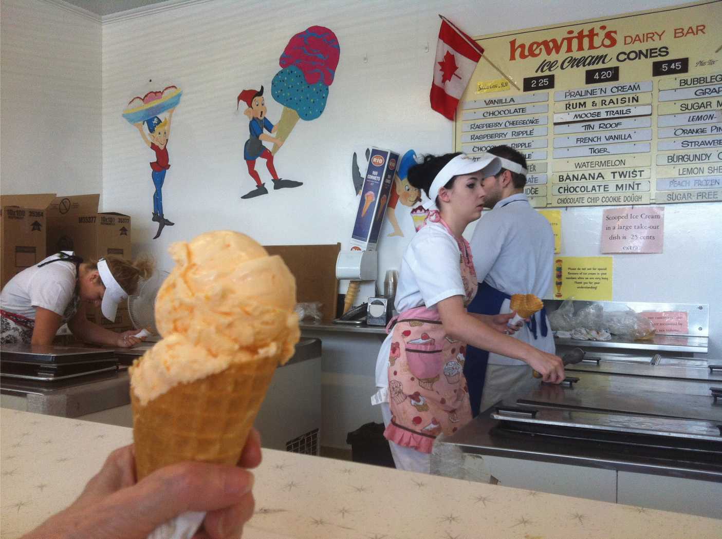 Shari's Chocolate Box 2015