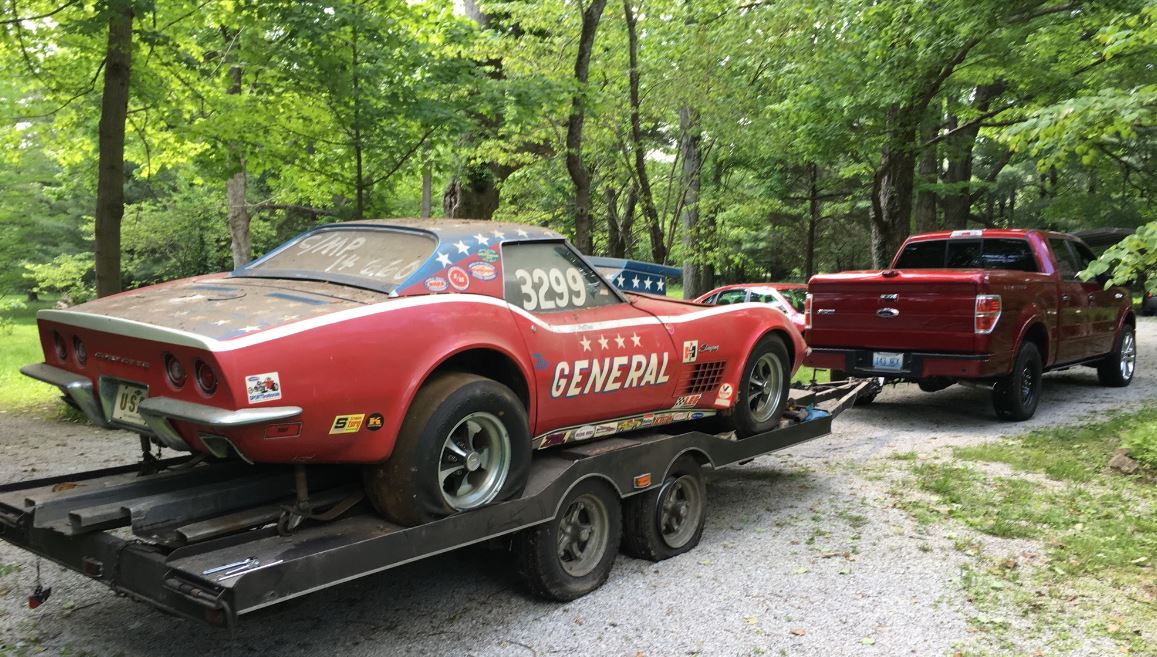 24 miles. Гоночный американский Шевроле. Corvette в гараже. Луи Шевроле на гоночном автомобиле. Drag Racing 60s and 70s.