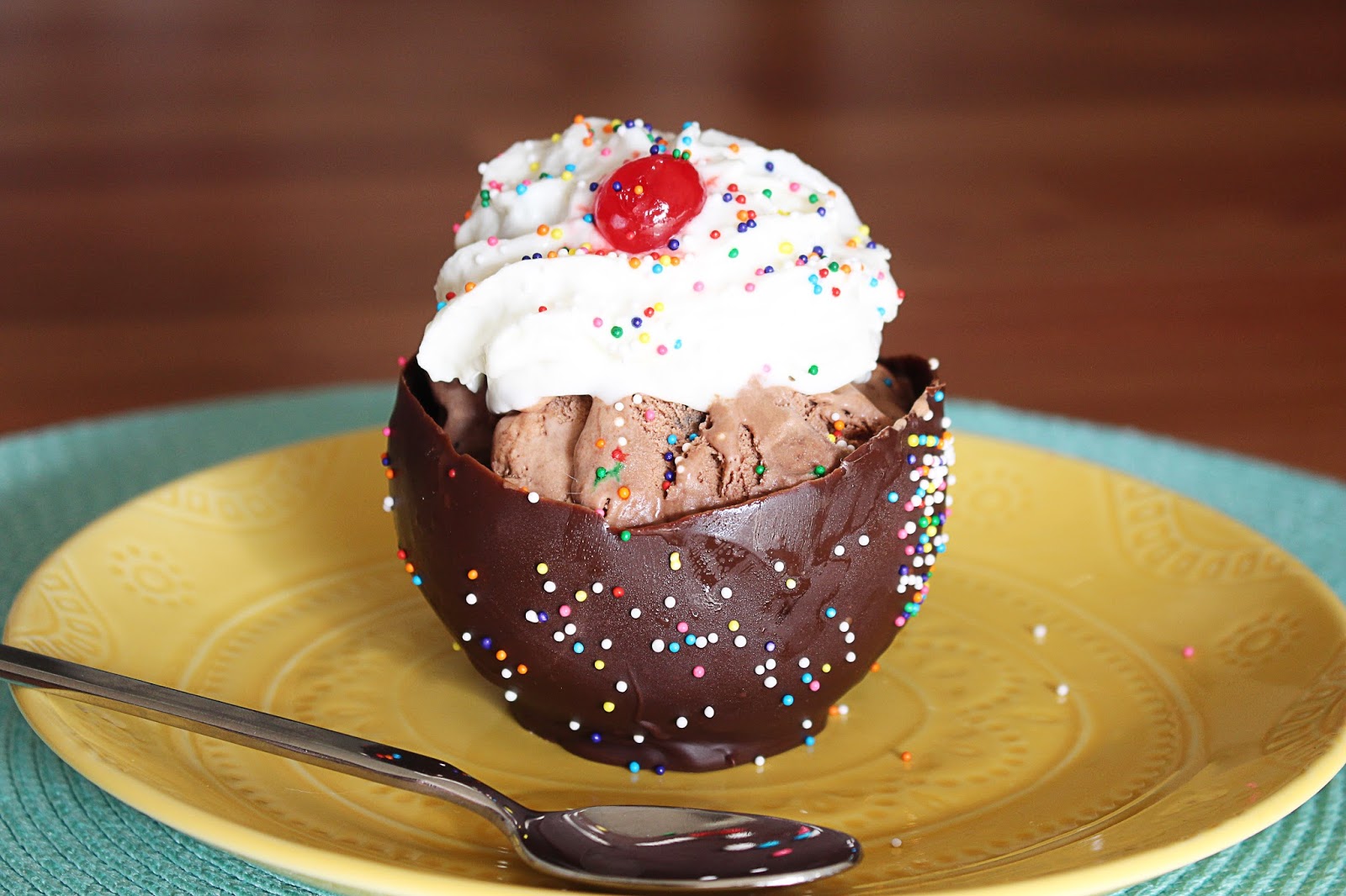 Kylee's Kitchen Chocolate ice cream bowls