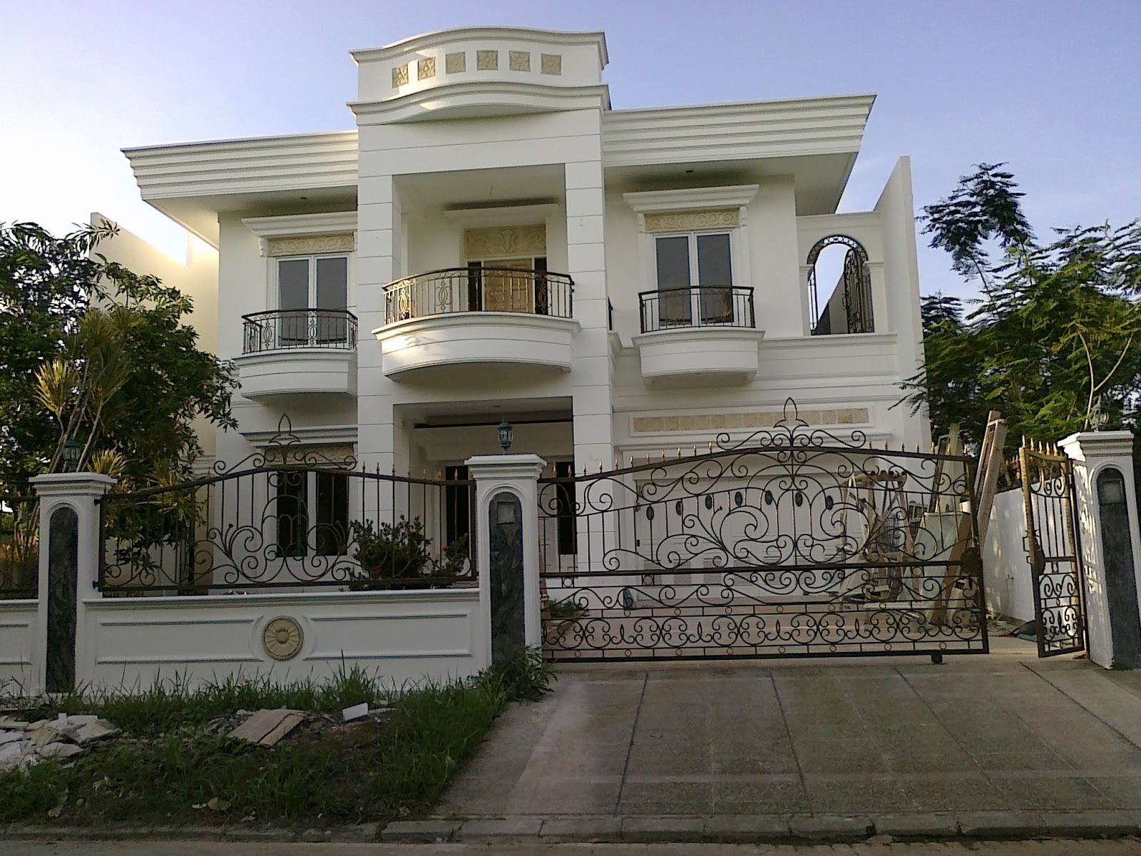 Desain Rumah Mewah Klasik Mediterania | Gambar Desain Rumah Minimalis