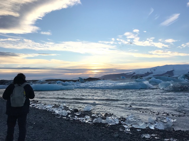 アイスランドで氷河をさわれる　ジョクルサルロン・グレイシャー･ラグーン