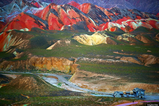 Gunung Pelangi Zhangye Danxia di China 