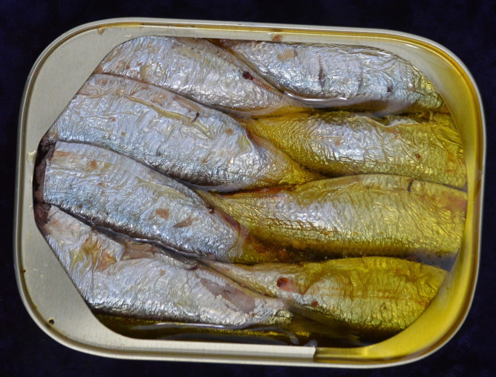 Mouth Full of Sardines KING OSCAR 22