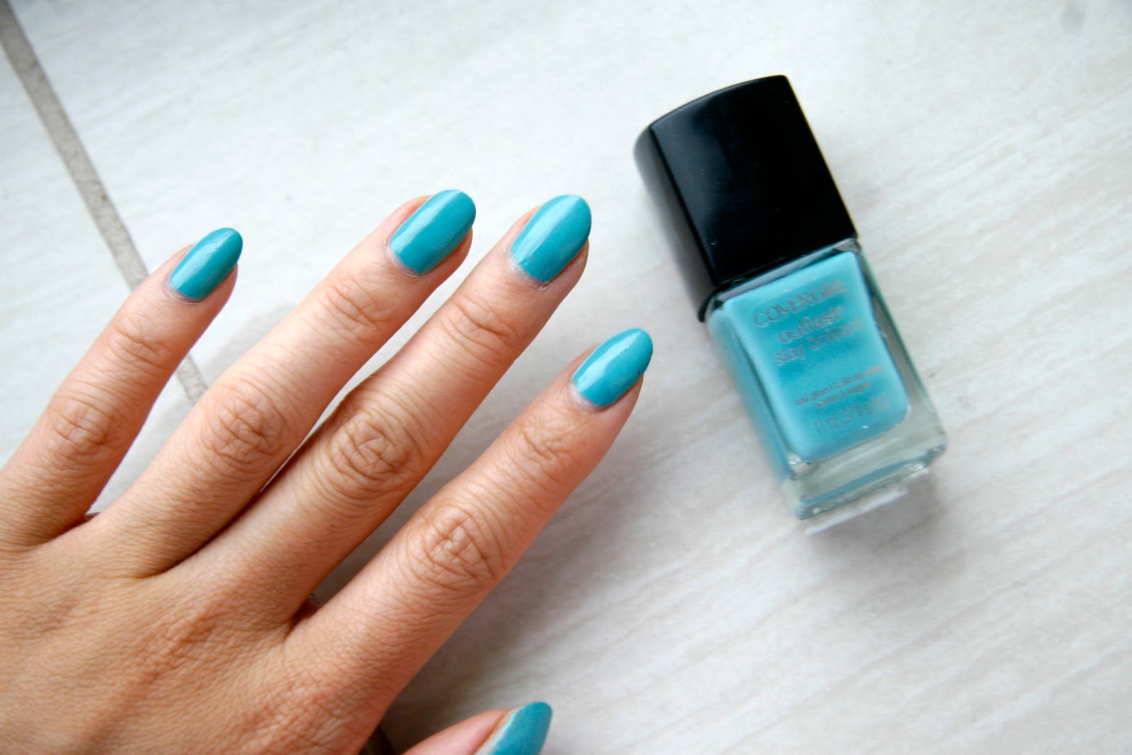 9. Covergirl Outlast Stay Brilliant Nail Gloss in "Sunkissed" - wide 4
