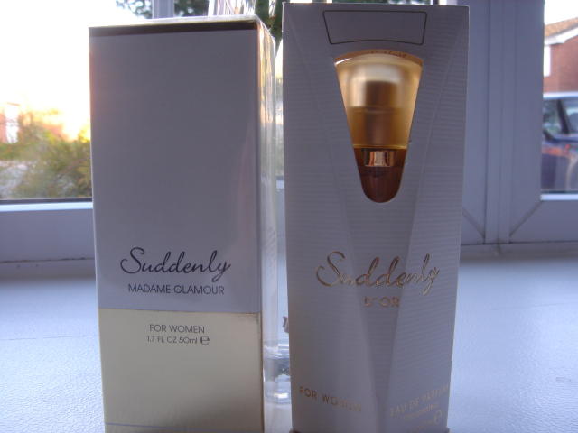 Bonkers about Perfume: Lidl Suddenly Madame Glamour - Sniffing Out Stocks  For The Big Sniff Off
