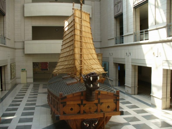 Gambar Kapal Layar Kura-Kura di pamerkan di Museum