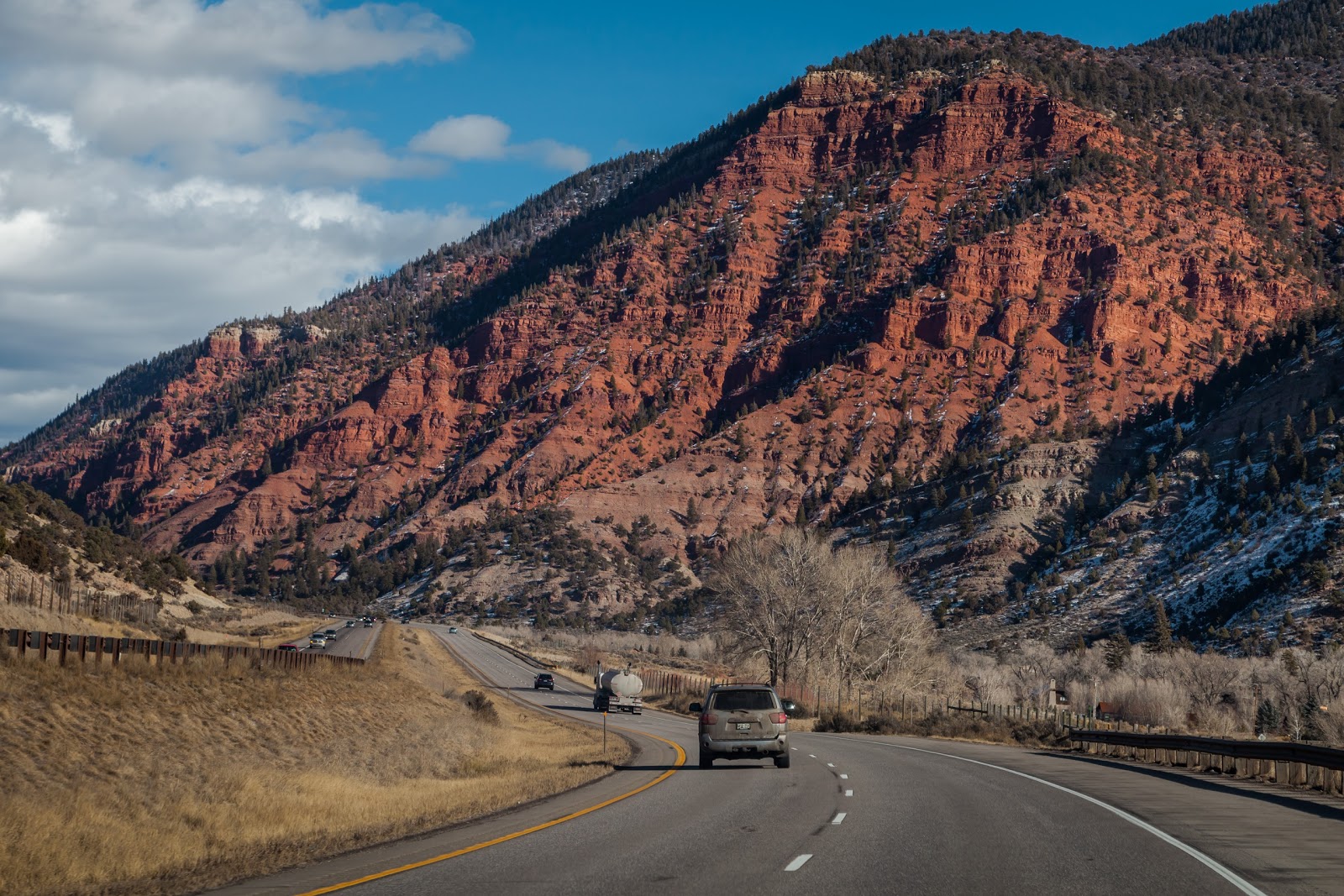 5 MustSee Stops Along I70 in Colorado Explore the World with Simon