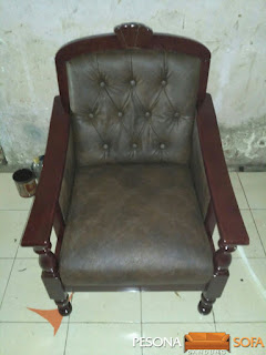 service sofa bandung