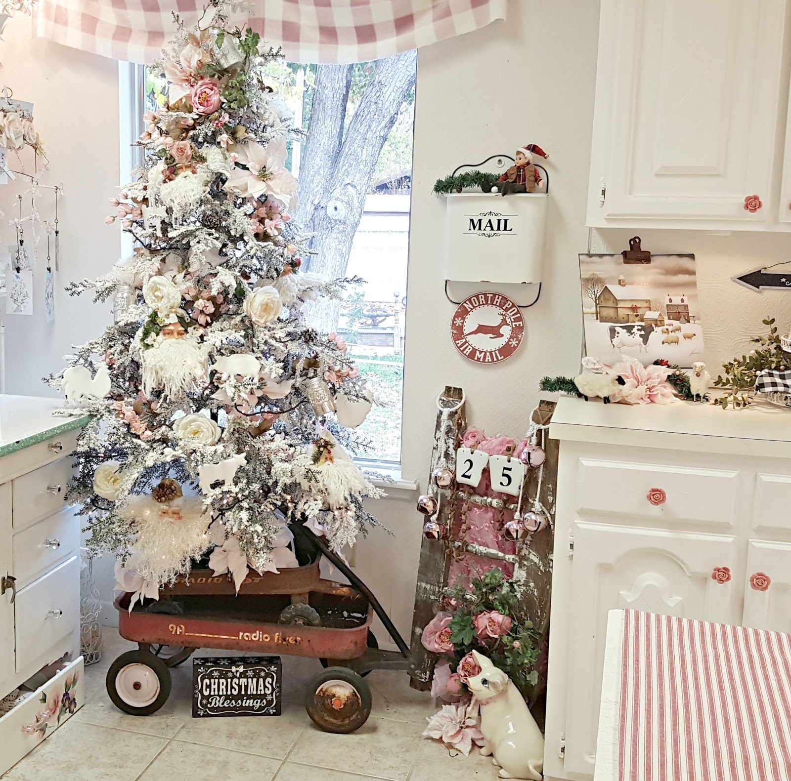 Penny\'s Vintage Home: The First Christmas Tree is UP
