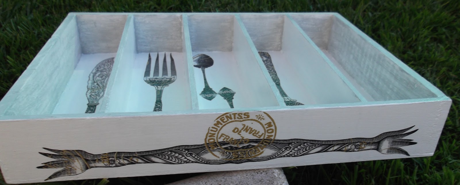 El Refugio de Lirtea: CAJA PARA CUBIERTOS Y PREMIO