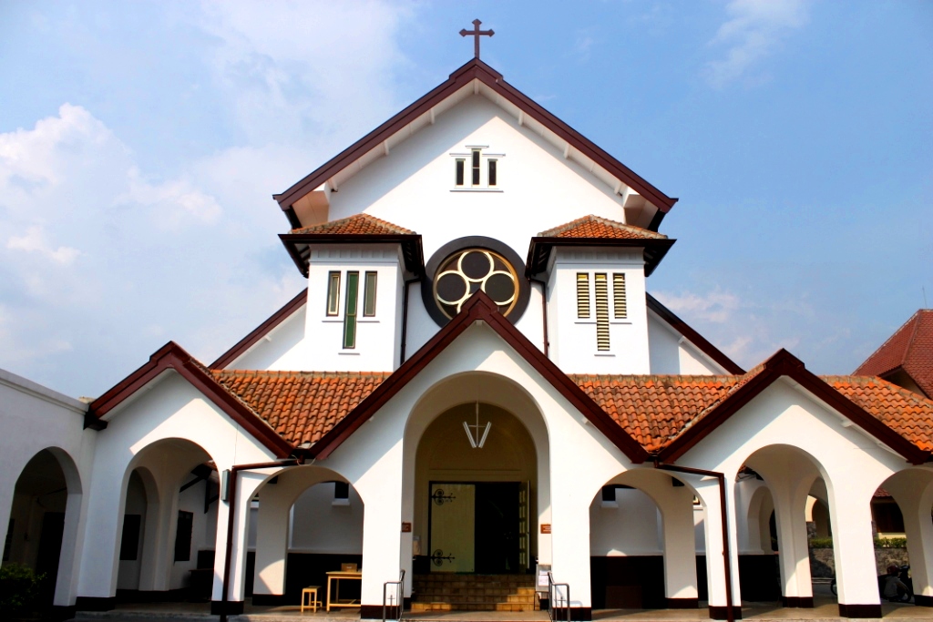 fotografi-gereja-katolik-di-indonesia-gereja-katolik-st-antonius