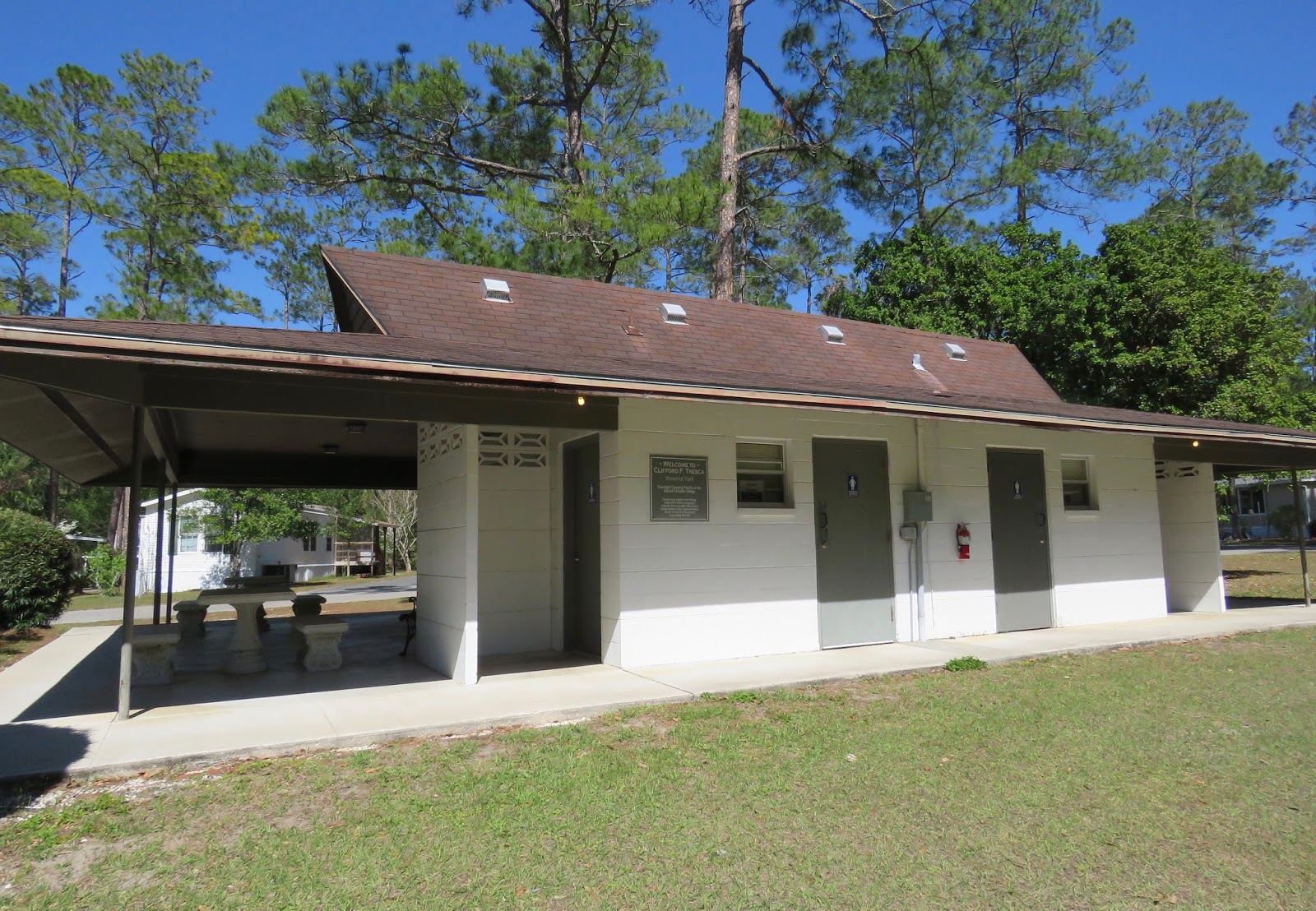 Where's Liz? 2017 Dowling Park, FL...where I'll retire after RVing