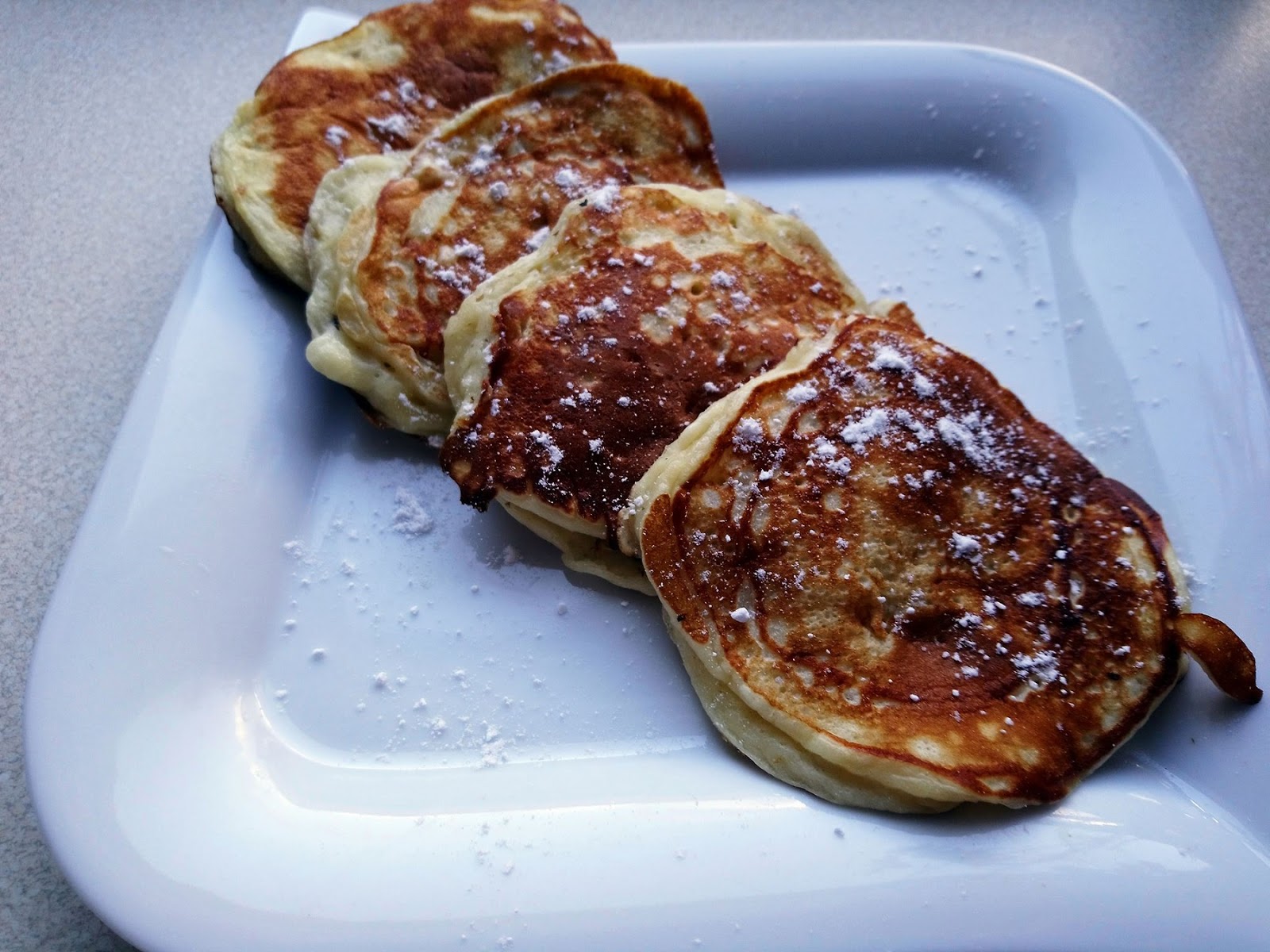 Kulinarne przygody Placuszki jogurtowe z bananem