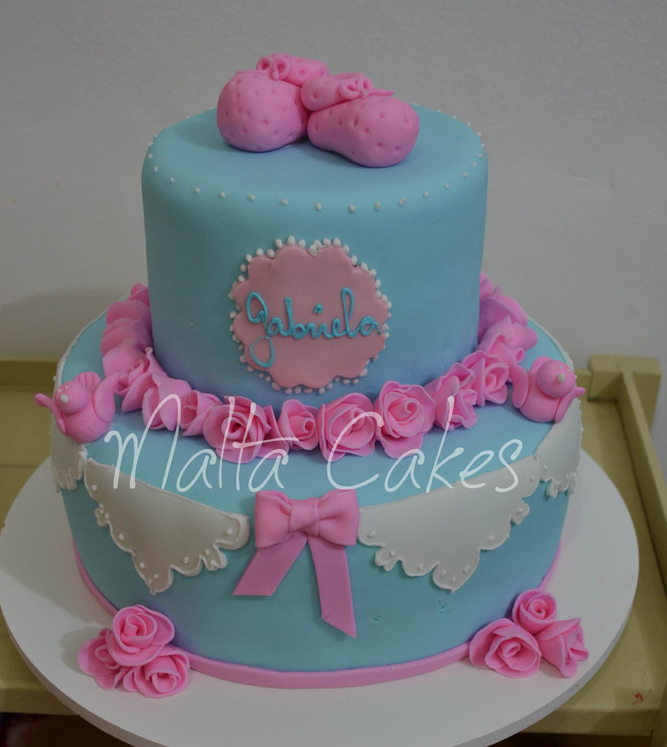 Malta Cakes: Bolo cha de bebe rosa e azul