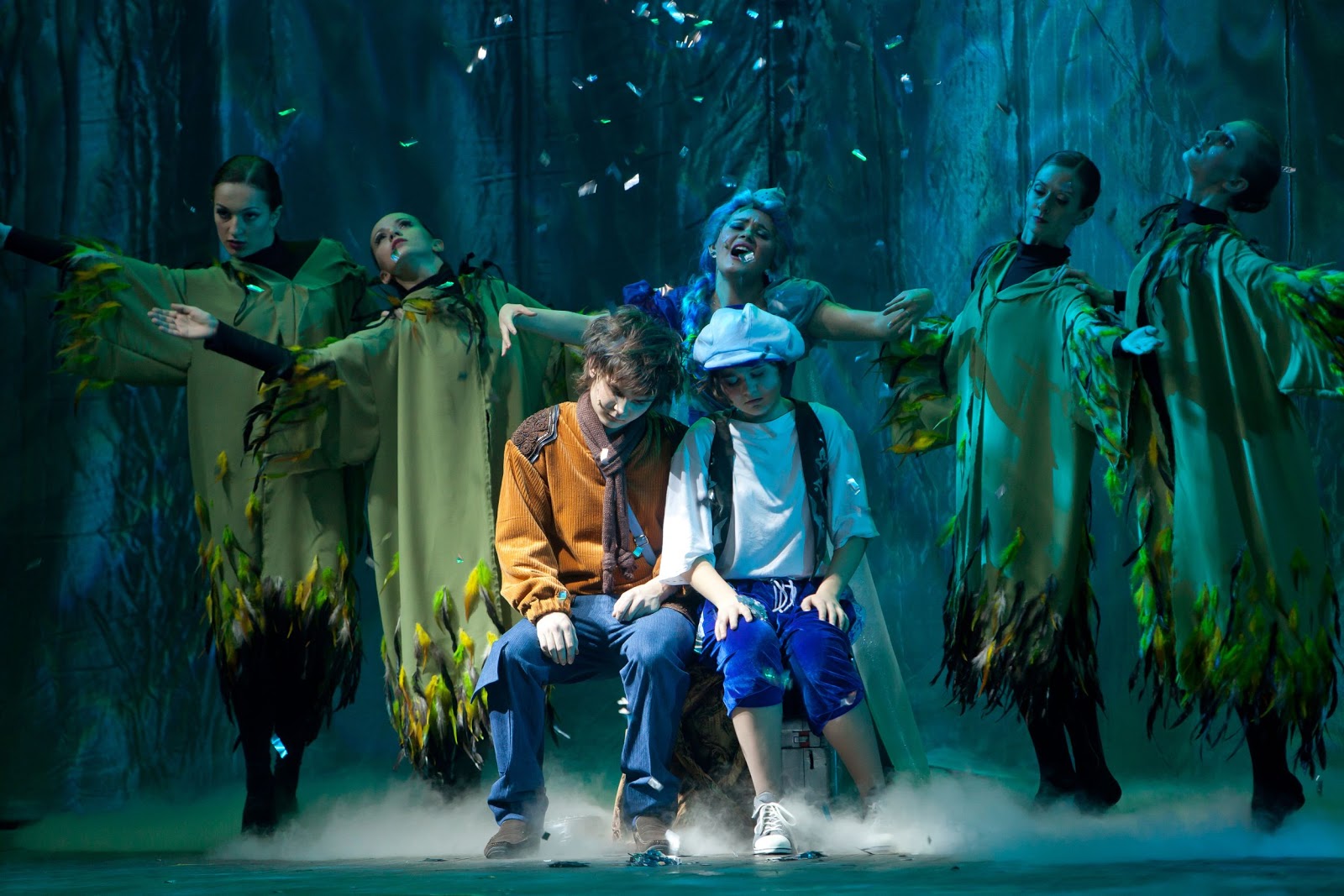 Три товарища мюзикл пермь. Опера наргиз. Ивановский музыкальный театр три мушкетера. Театр мюзикла. Три товарища ленц готтфрид.