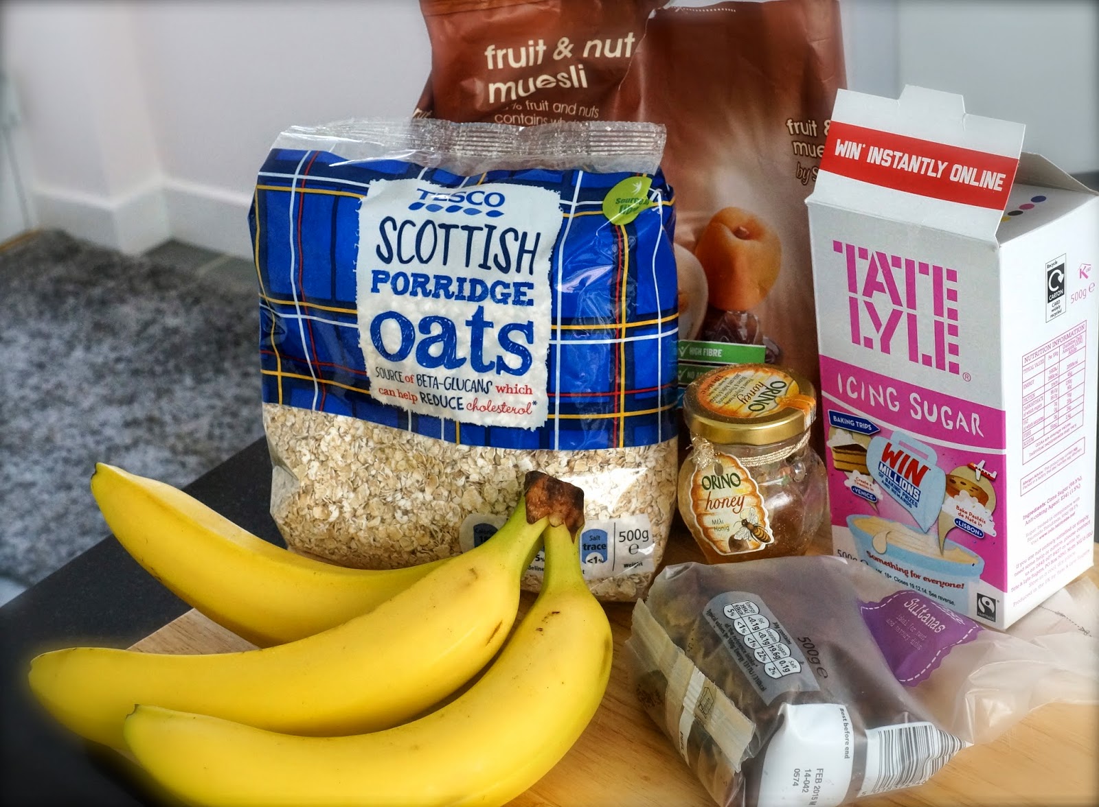 Emtalks: BAKE: Easy, Healthy Banana and Oat bites