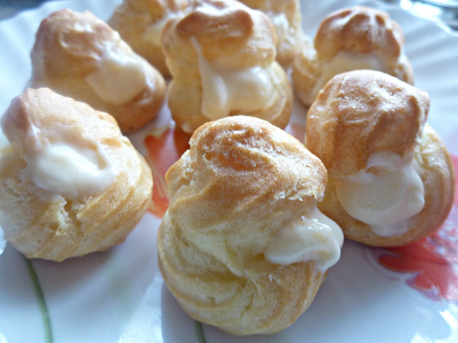 Tertunailah Hasrat Di Hati Tak JemuJemu Cream Puffs Yang Sedap