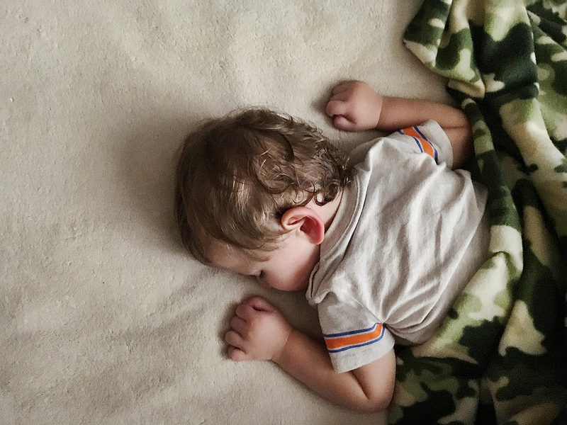 Sleep in heavenly peace // four ways to promote childhood sleep + giveaway on Work it Mommy blog
