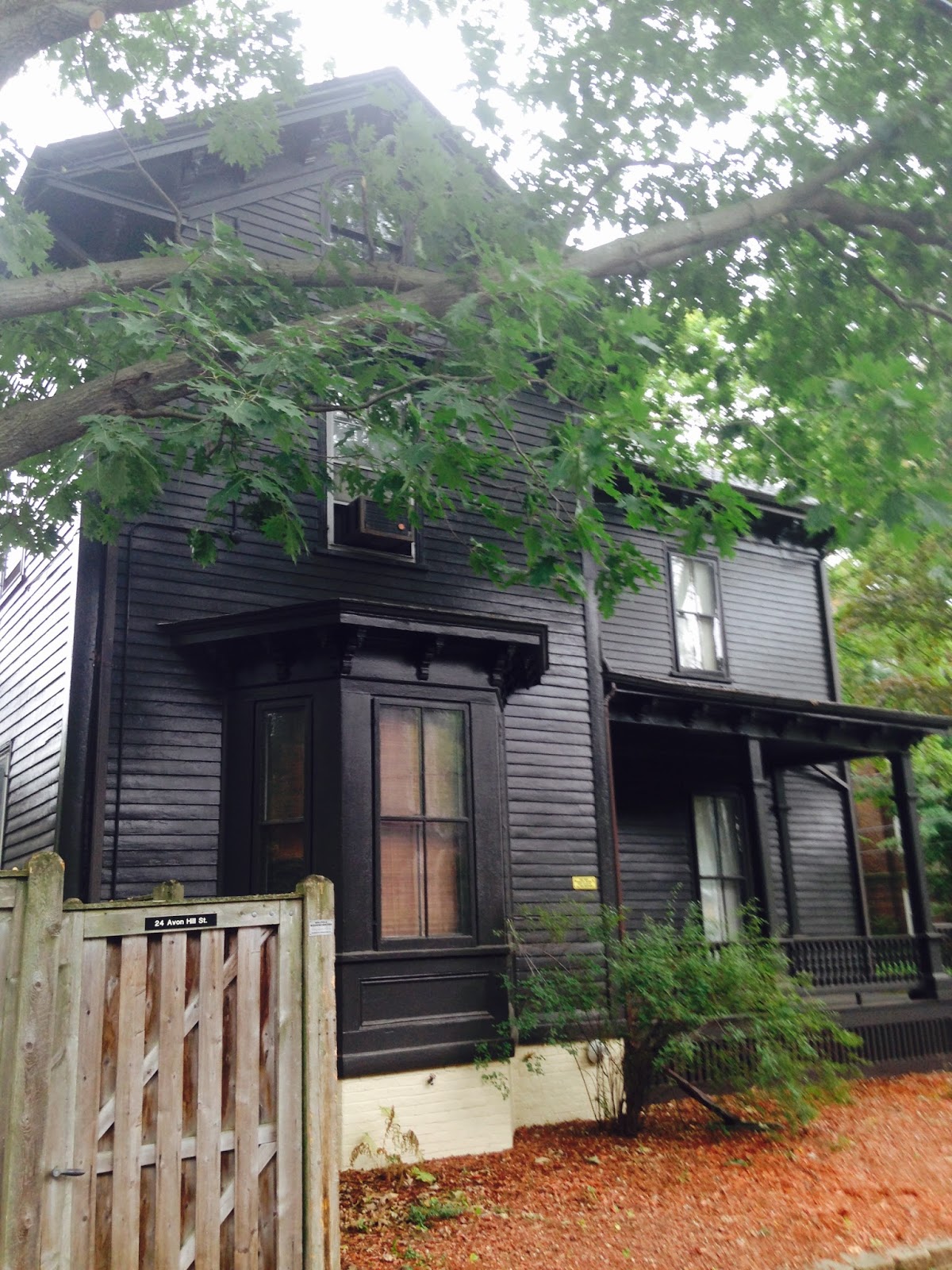 autoliterate American Houses Avon Hill, Cambridge, Mass.