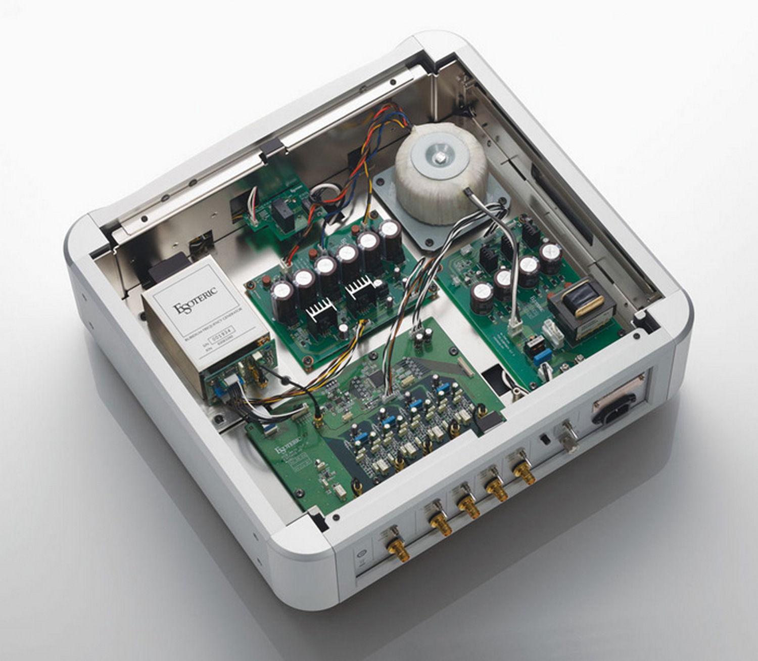 Wizard HighEnd Audio Blog Esoteric Grandioso G1 Master Clock Generator