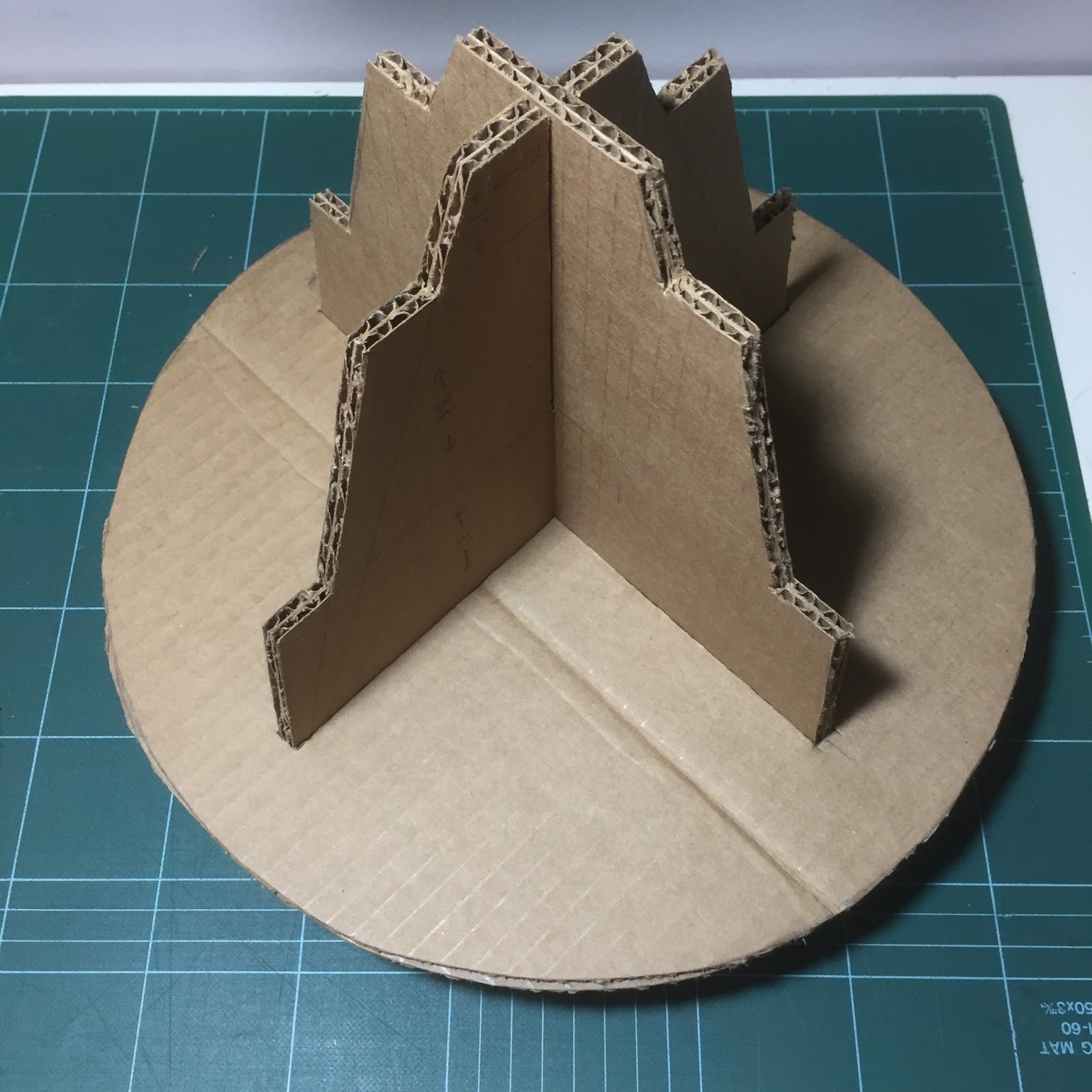 Stick This DIY Cardboard Cupcake Stand