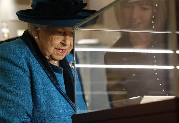 Queen Elizabeth opened the new headquarters of the Royal Philatelic Society, located at Abchurch Lane in London