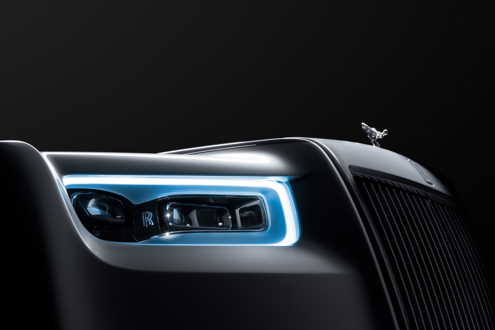 [Imagen: Rolls-Royce-Phantom-4.jpg]