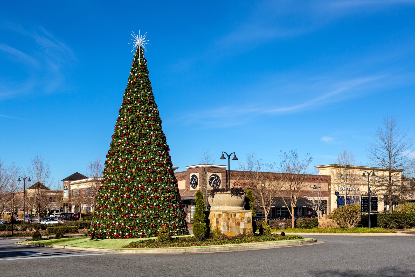 Downtown Decorations, Inc.: The Collection at Forsyth