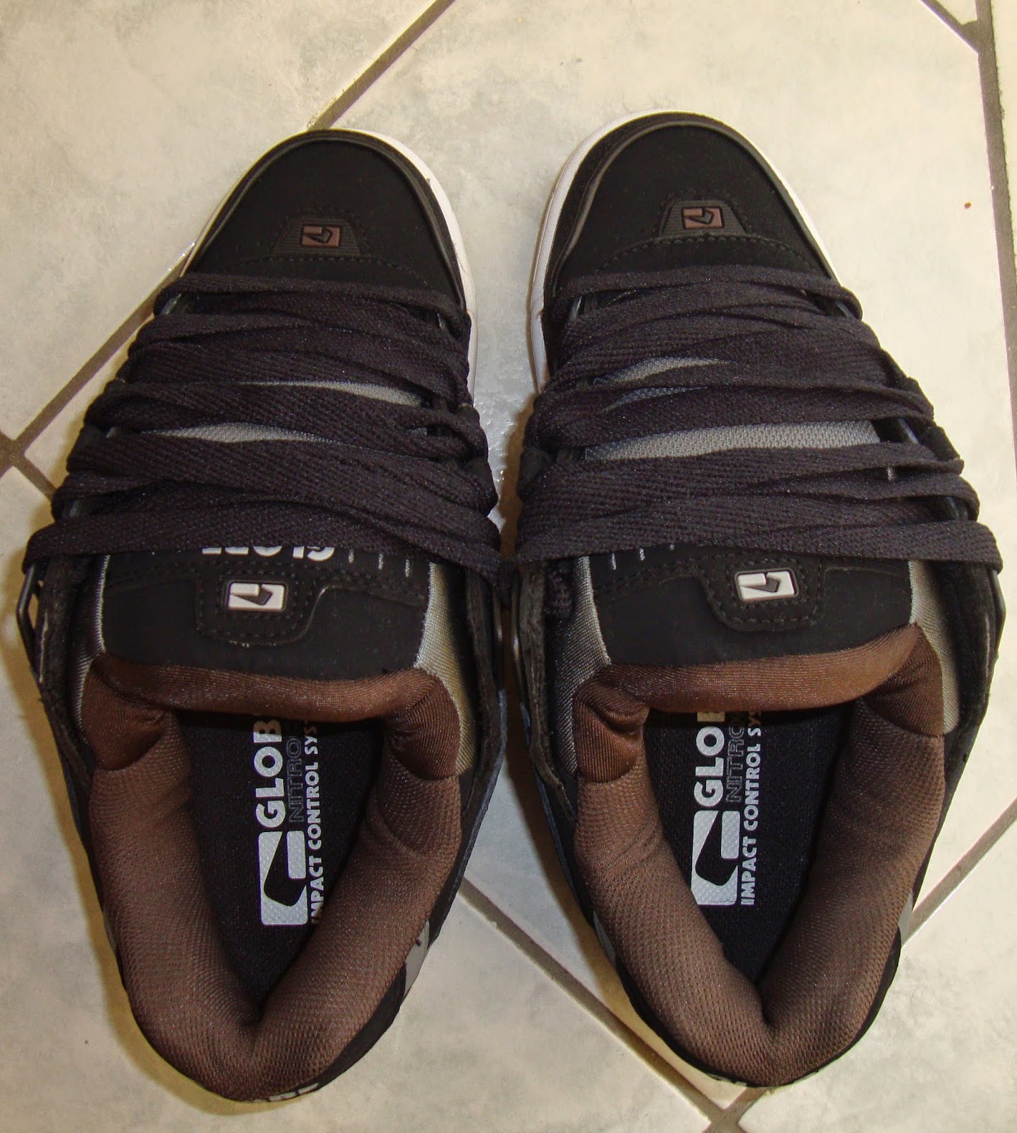 Globe Shoes Globe Sabre Oldschool Chunky Skate Shoes