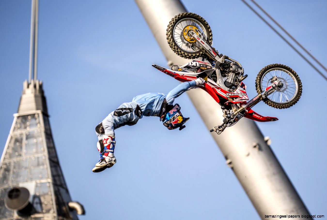 El primer triple backflip de la historia ¿Será posible
