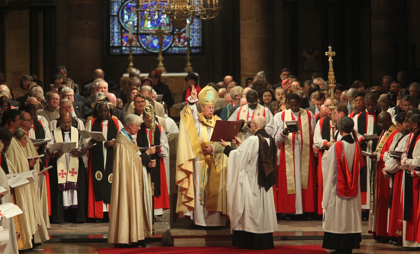 церковь англии епископат. англичане католики. англиканство в британии богослужение. англиканская архиепископ кентерберийский церковь. англичане католики.