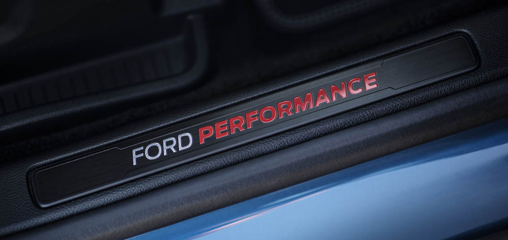 2019-Ford-Edge-ST-7+copy.jpg
