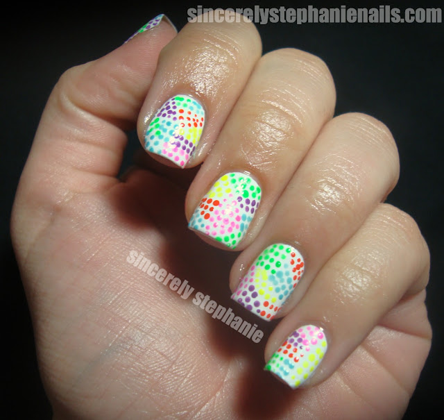 rainbow-dot-nail-art
