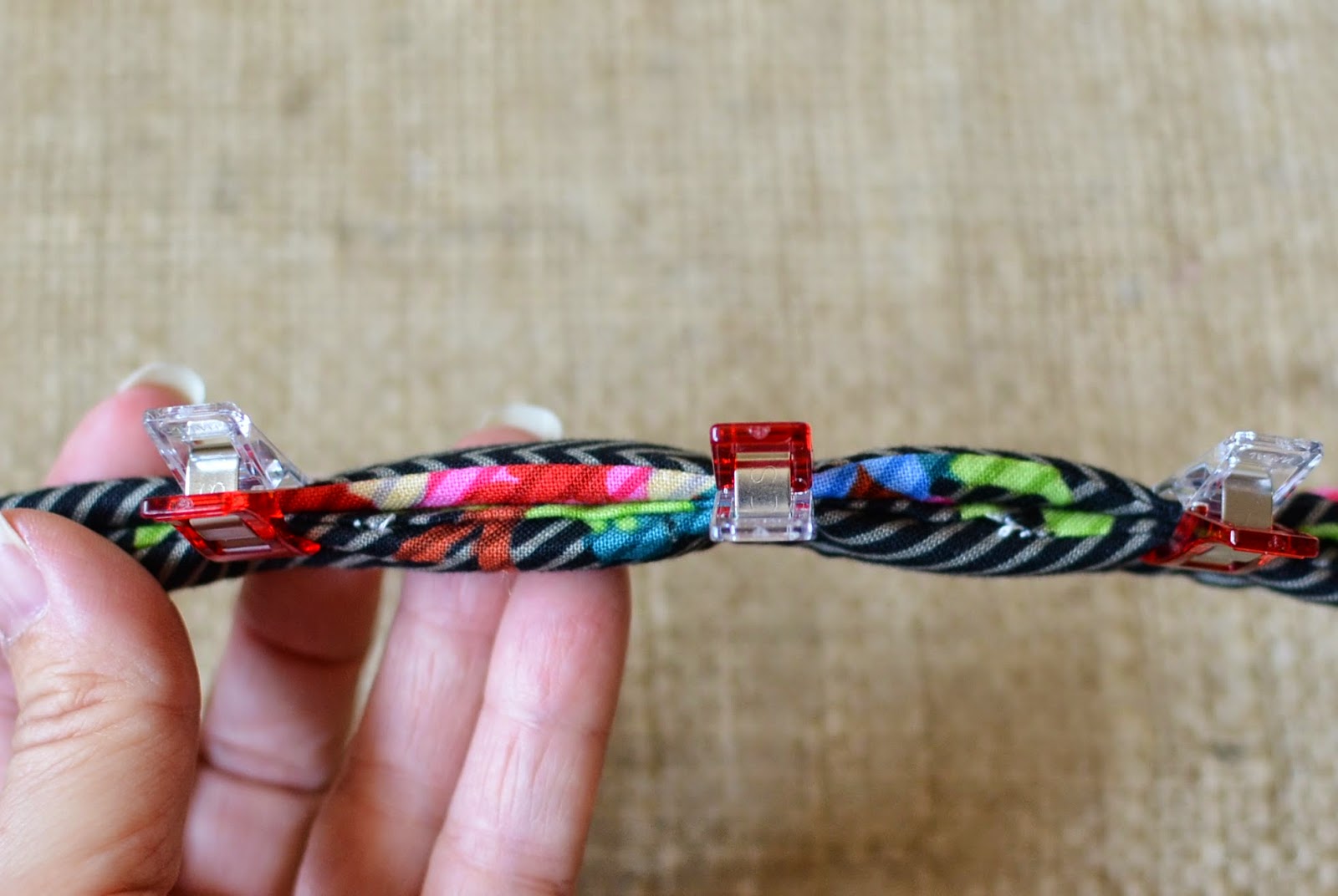 Blue Susan Makes Perfect Fabric Purse Handle Tutorial