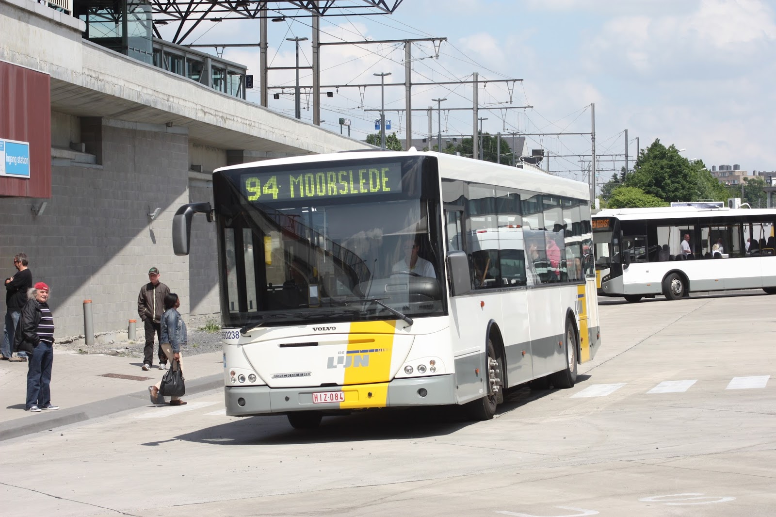 Losjes Plakken complexiteit openbaar vervoer foto's uit voornamelijk belgie zowel bus trein tram:  augustus 2016