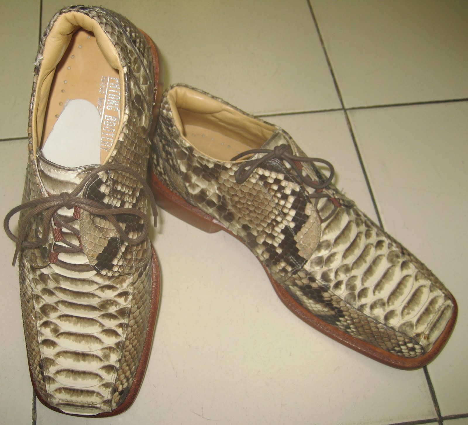 Kata Bootery: Men Shoes