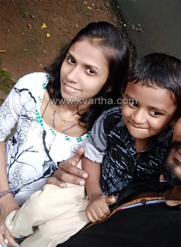 House wife and sun kidnapped, News, Local-News, Kidnap, Police, Probe, Kerala