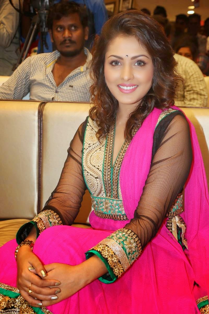 Madhu+Shalini+new+photo+Gallery-hitsongs